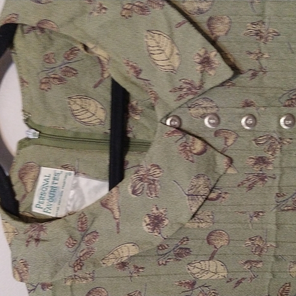 Olive green with pear and Leaf motif cottagecore midi dress - Picture 2 of 4
